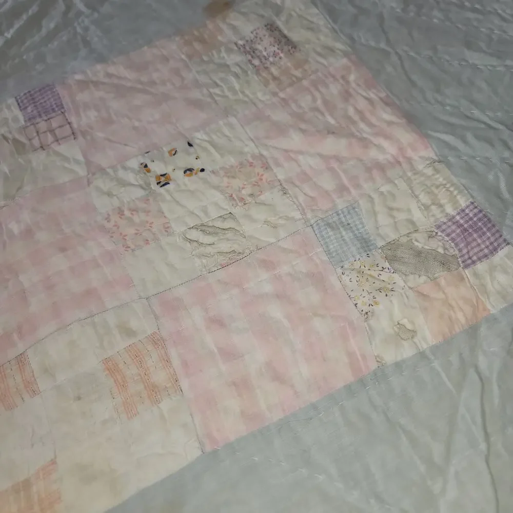 Vintage Handmade Quilt Full or Twin Bedspread Blanket Farmhouse Cabin 60
